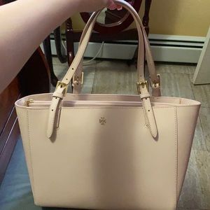Light pink bag, lightly used